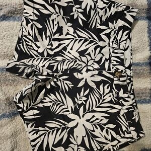 Faded Glory Black and White Patterned Shorts